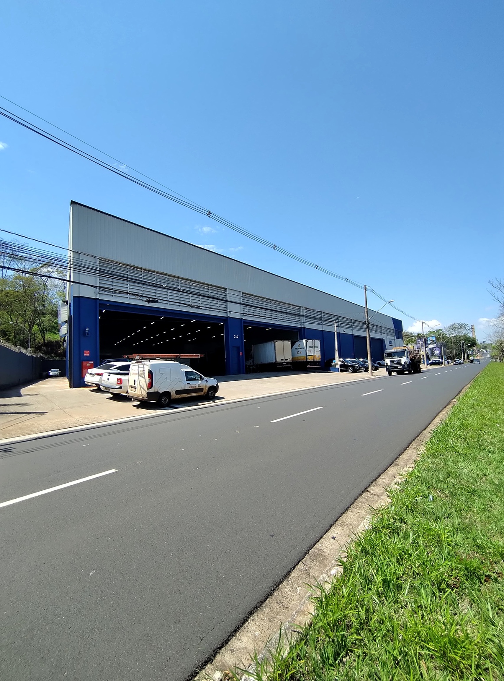 Unidade da Autoglass em Ribeirão Preto atendida pela Eletroserv Engenharia